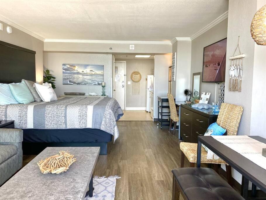 Вилла *Oceanfront Retreat*King Bed *Great Pools, Hot Tubs+++*O41 Миртл-Бич Экстерьер фото